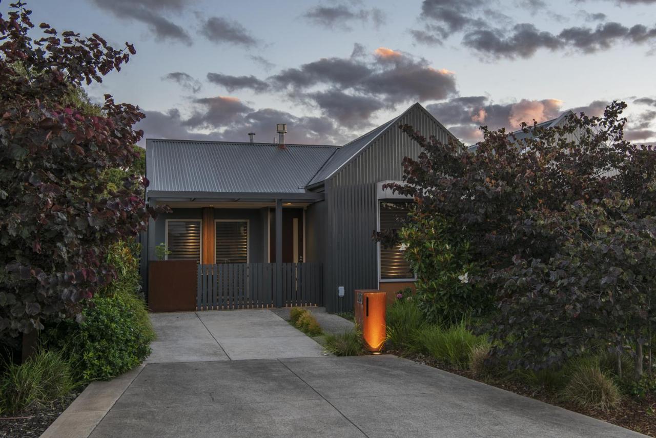 Mews Cottages Gisborne Kültér fotó
